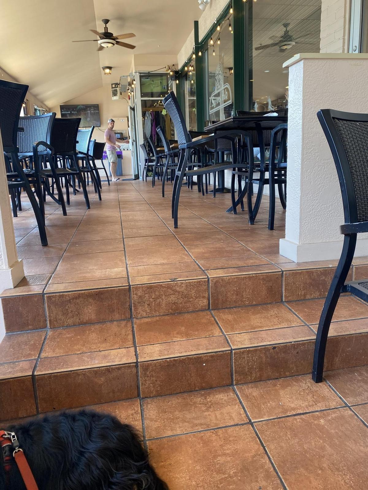 Crystal City Sports Pub restaurant view 1