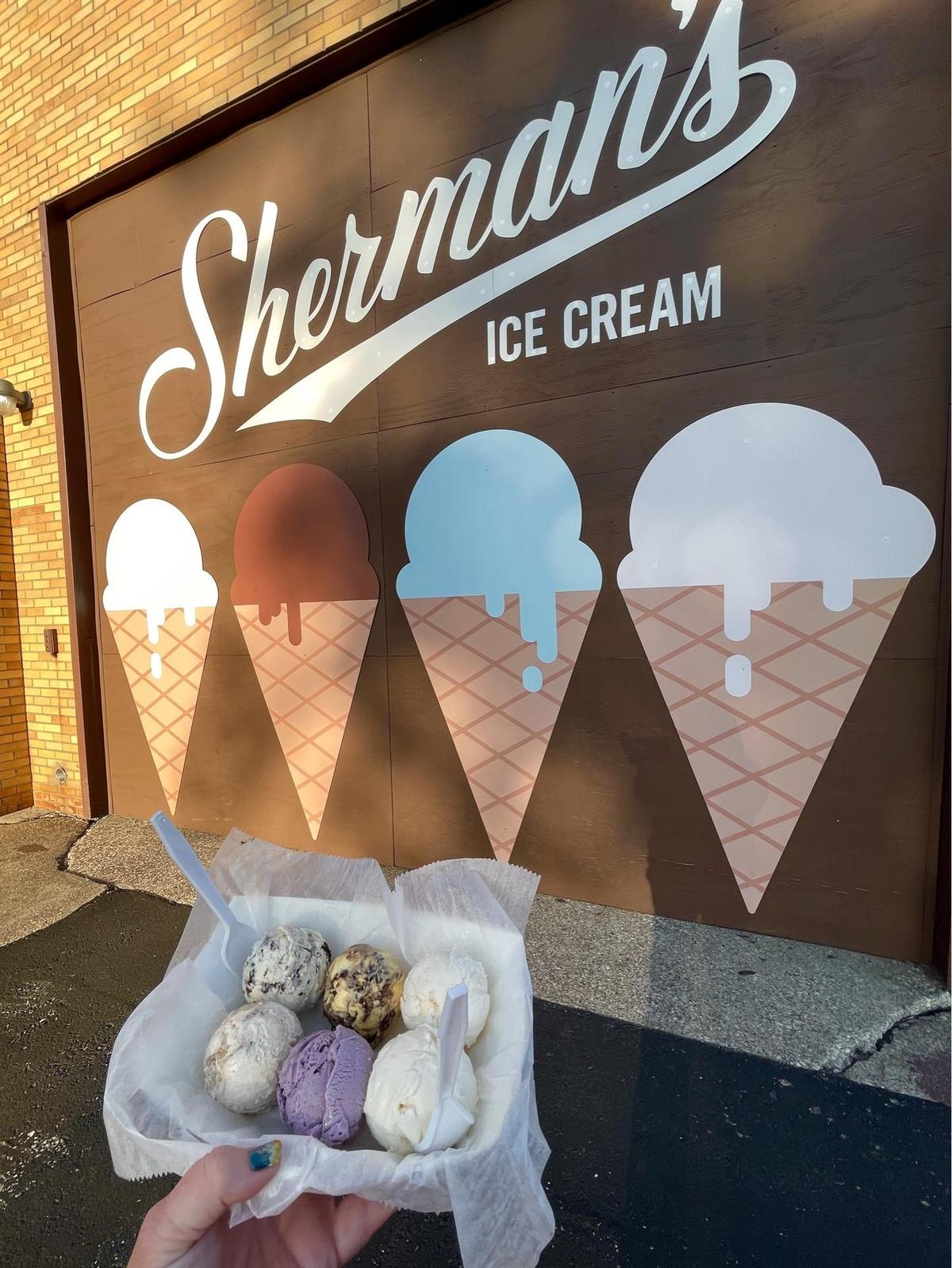 Sherman's Dairy Bar restaurant view 3