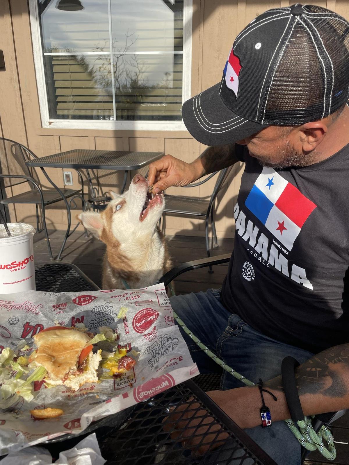 Mug Shots Grill & Bar Flowood restaurant view 1