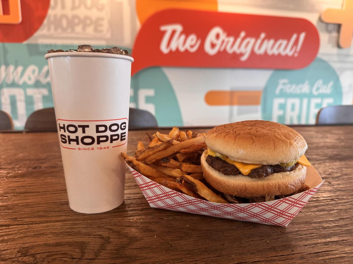 Hot Dog Shoppe restaurant view 1
