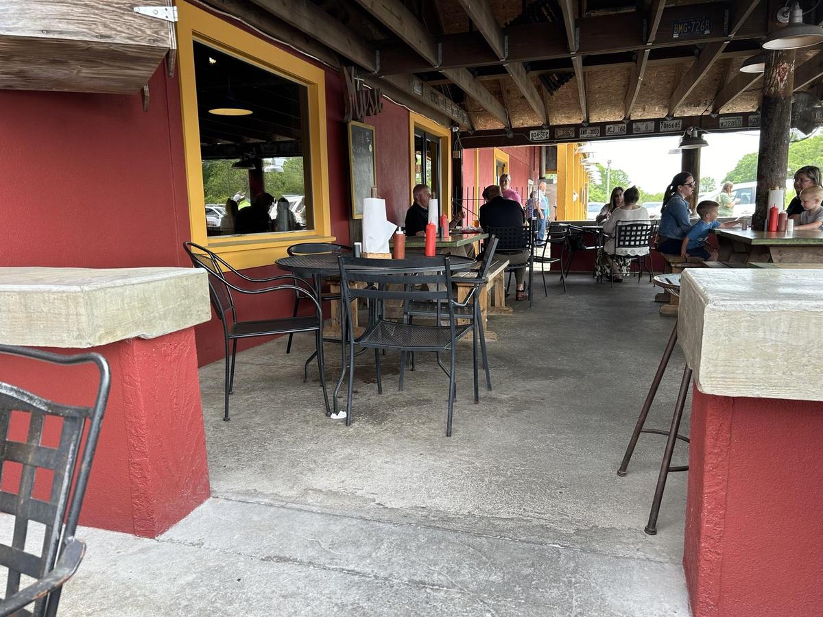 Daddy Joe's Beach House BBQ restaurant view 1