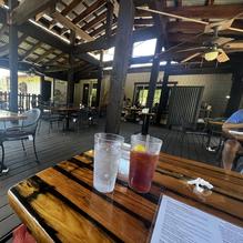 Dine n Dash Pub & Grill restaurant view 2