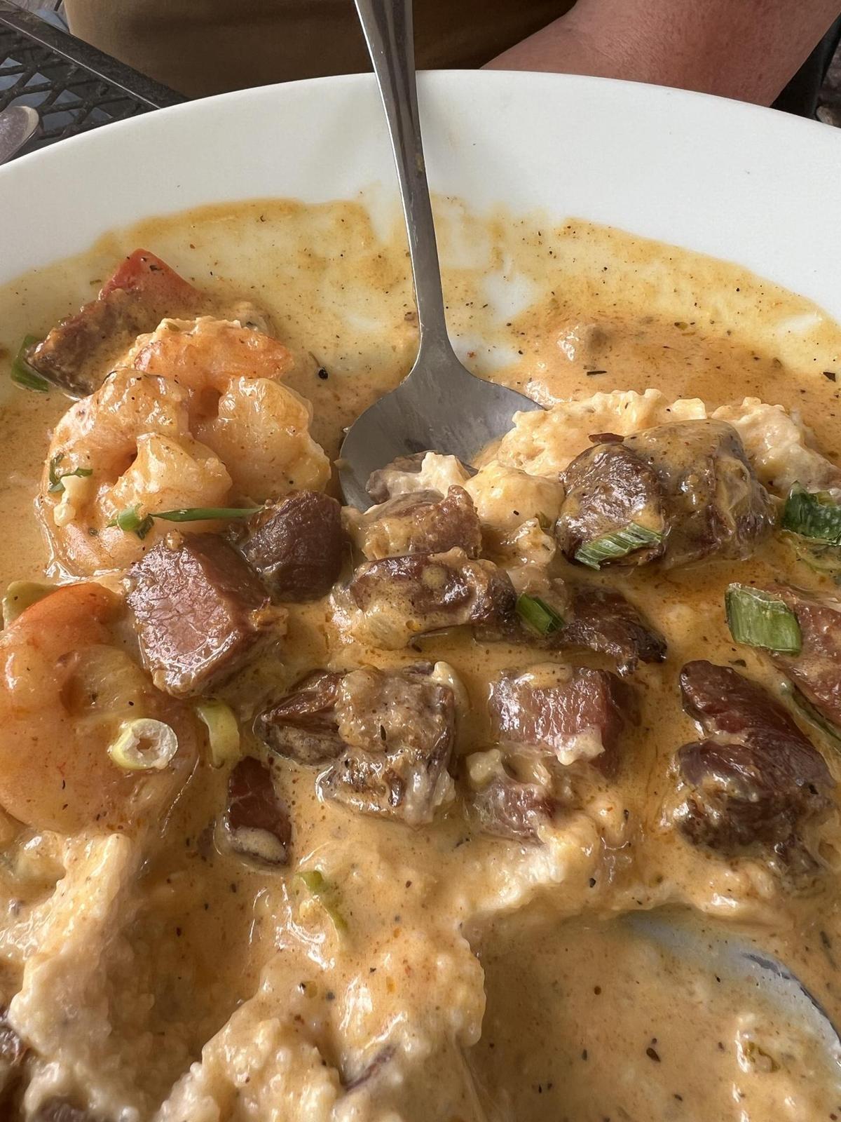 Wahoo Seafood Grill restaurant view 1