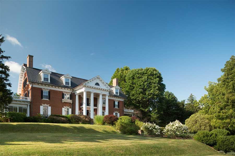 Pet Friendly Mercersburg Inn