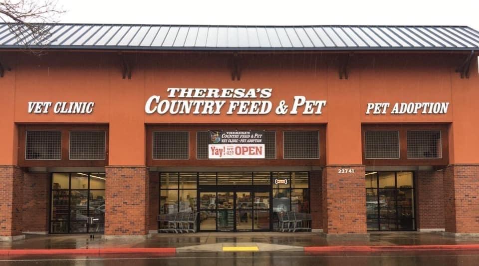 Pet Friendly Theresa's Country Feed & Pet Wood Village