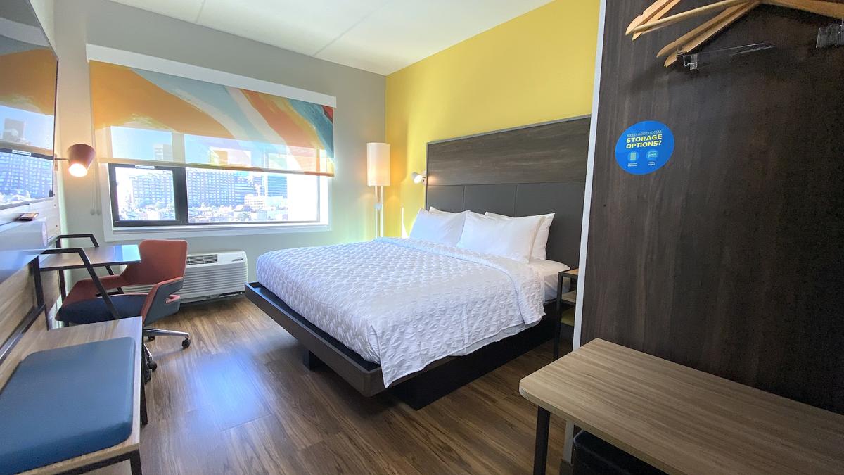 Tru by Hilton Baltimore Harbor East Pet Policy