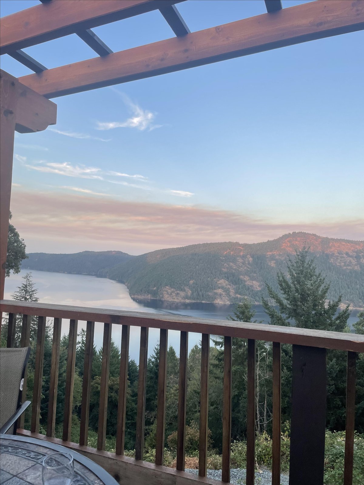 The view from Malahat Chalet, a dog-friendly restaurant in Malahat, British Columbia. Photo by @moonwaterlodge.