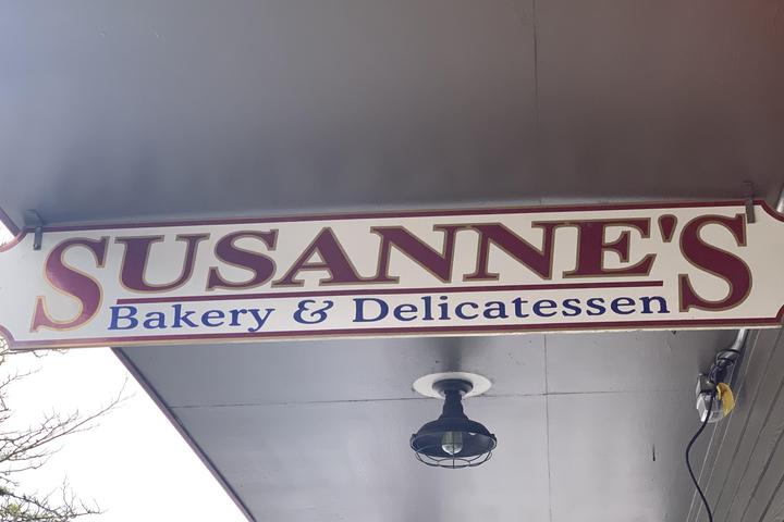 Pet Friendly Susanne's Bakery & Deli