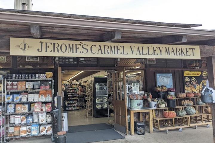 Pet Friendly Jerome's Carmel Valley Market