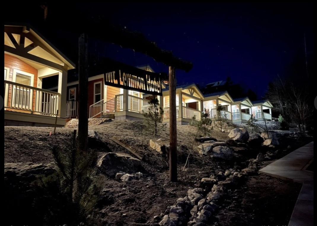 Mt Lemmon Hotel Pet Policy