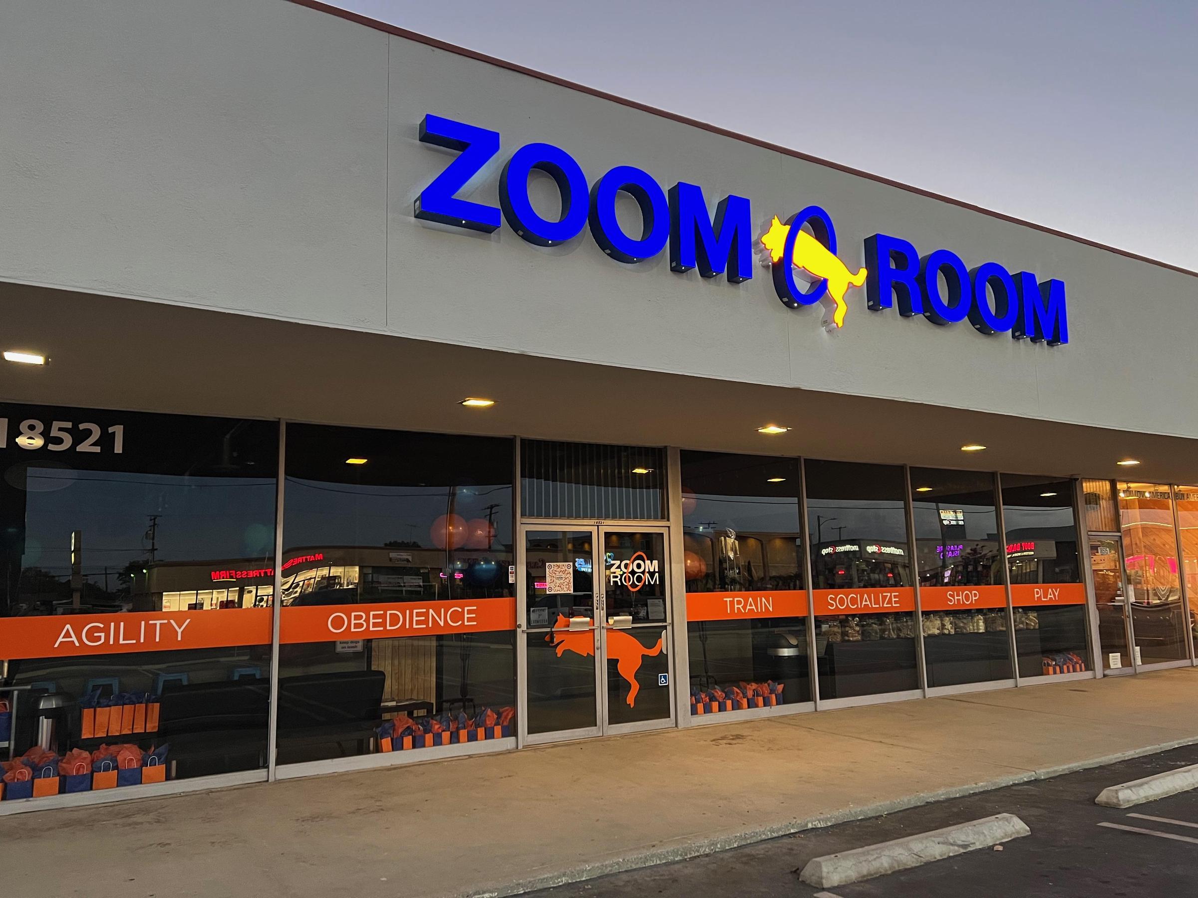 Pet Friendly Zoom Room Dog Training