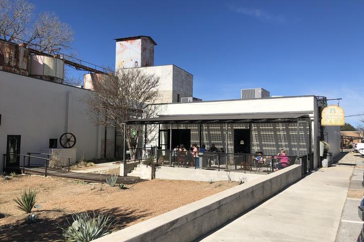 Dog Friendly Restaurants in Johnson City, TX - BringFido