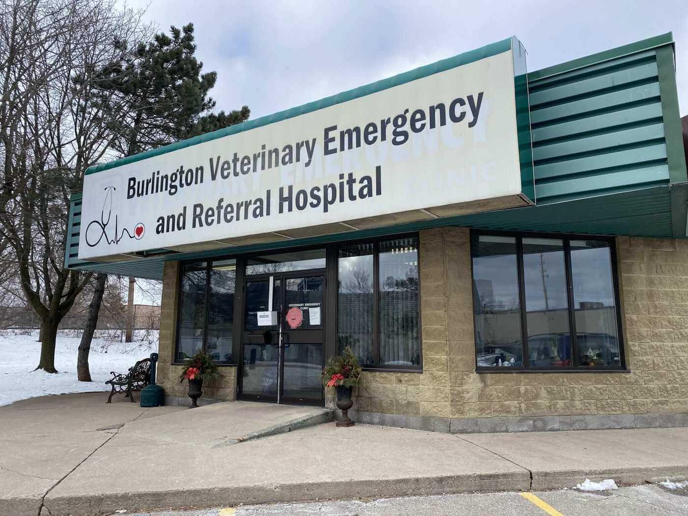 Pet Friendly Burlington Veterinary Emergency & Referral Hospital