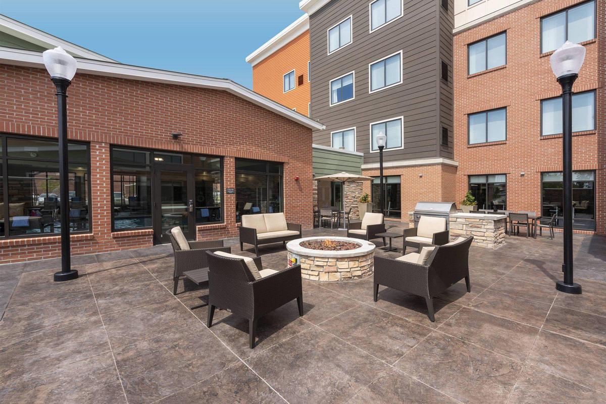 Residence Inn By Marriott Indianapolis South Greenwood Pet Policy   Fire Pit 