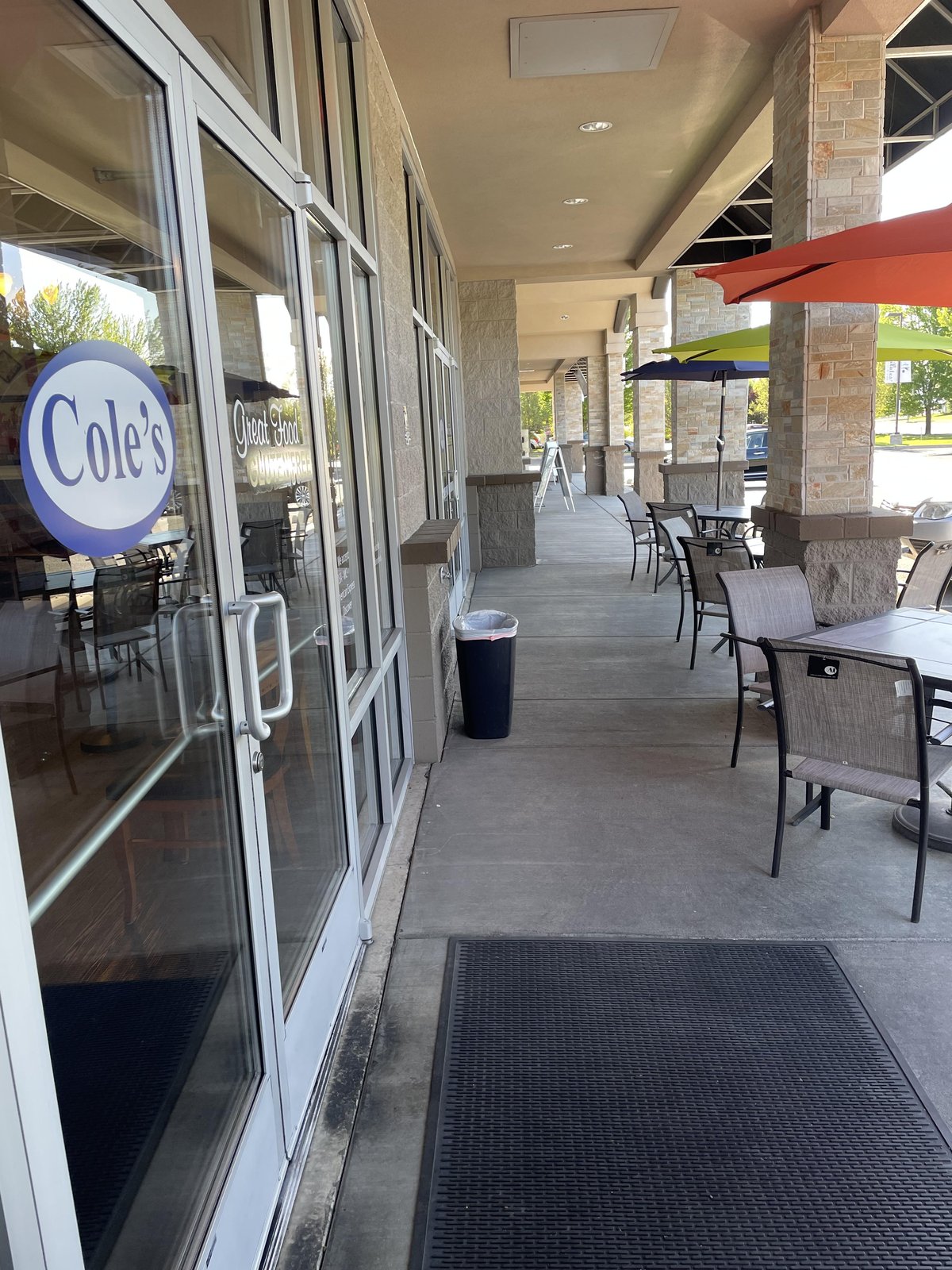The pet-friendly patio of Cole's Bakery & Cafe in Spokane, WA.