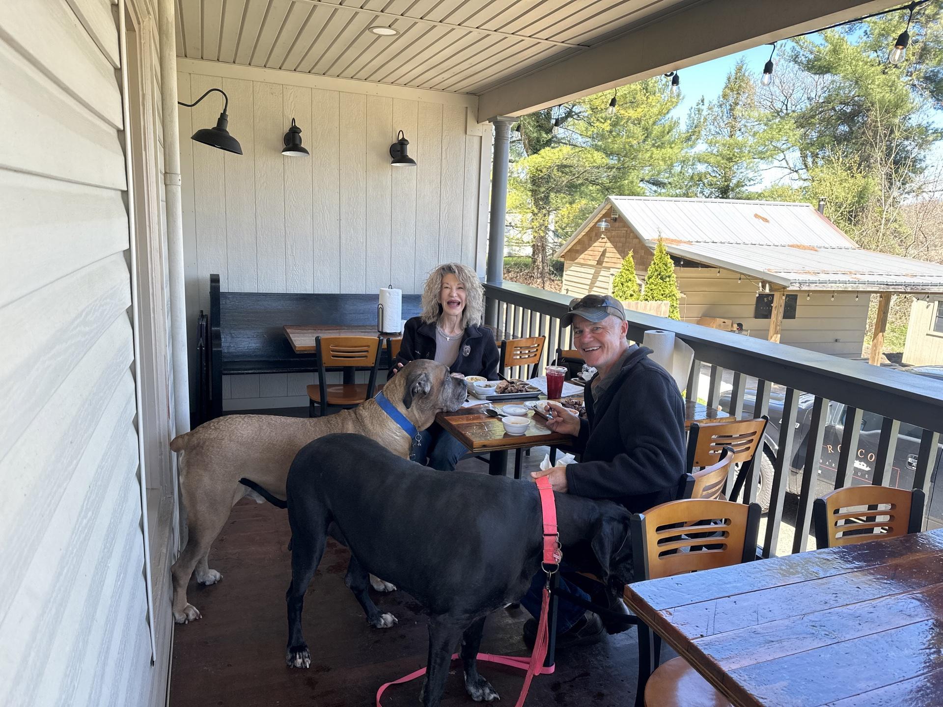 Pet Friendly Roscoe Barbeque Co.