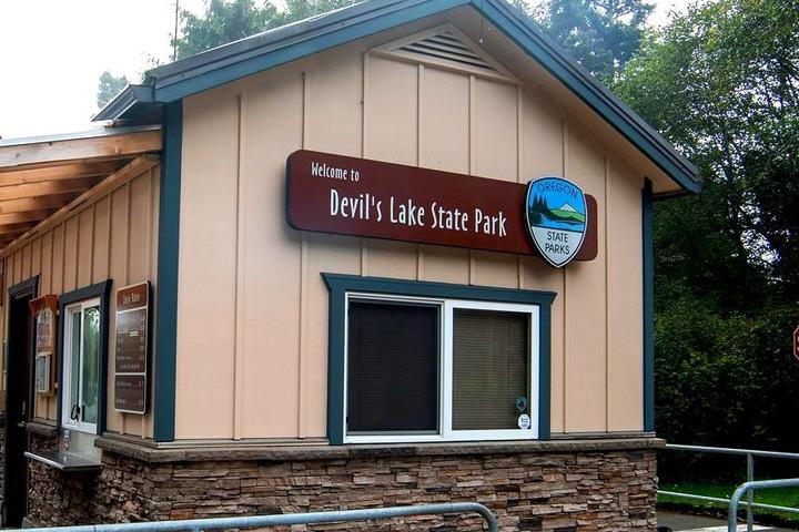 Pet Friendly Devil's Lake State Recreation Area