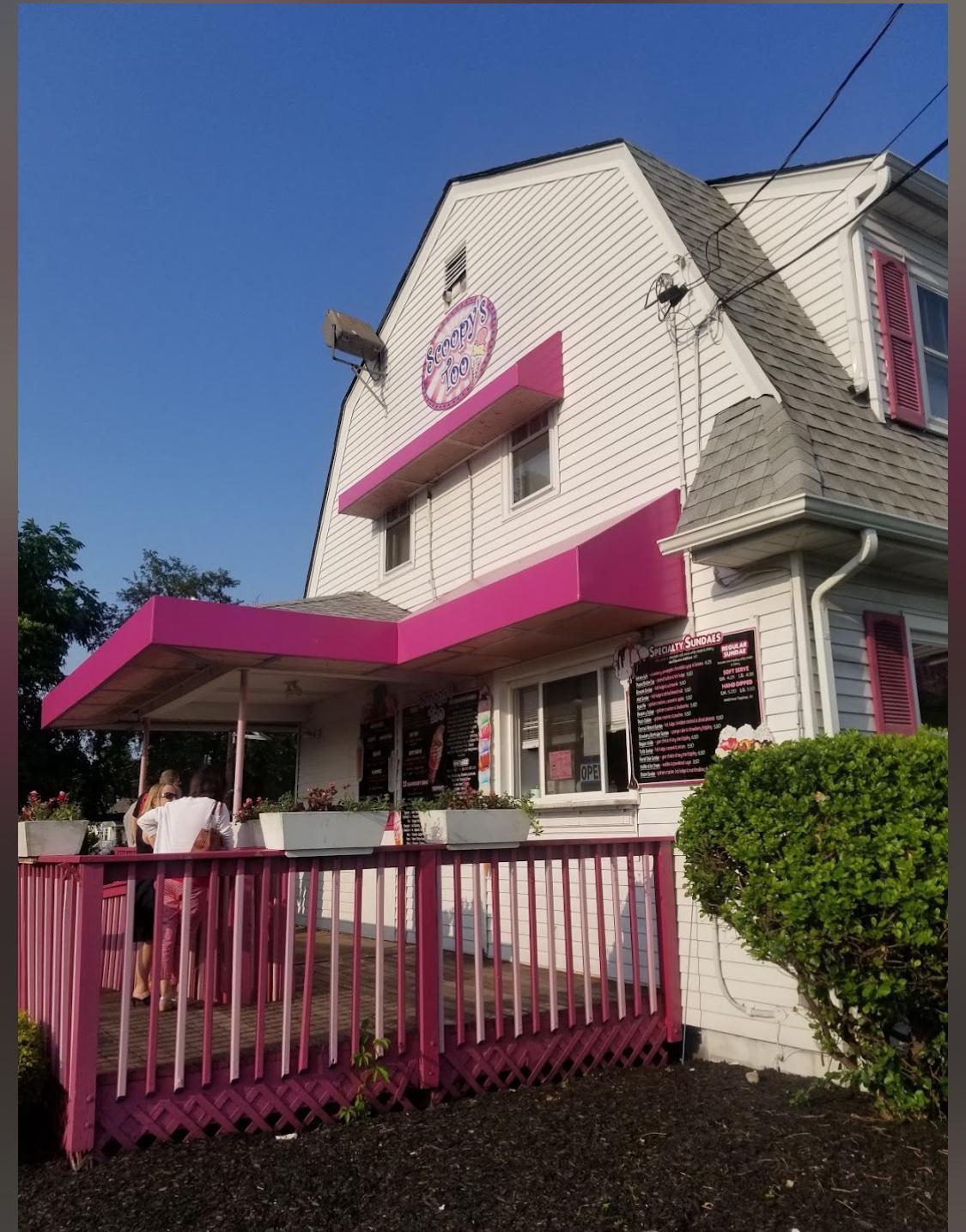 Pet Friendly Scoopy's Too
