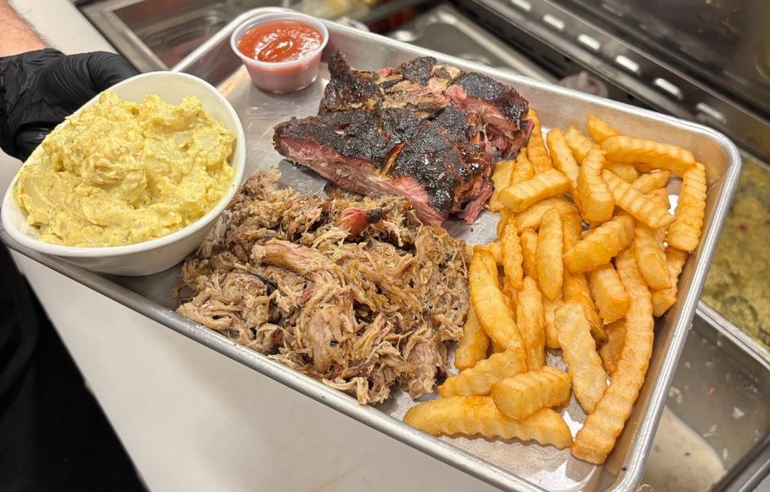 Dog Friendly Restaurants in Ramrod Key, FL - BringFido