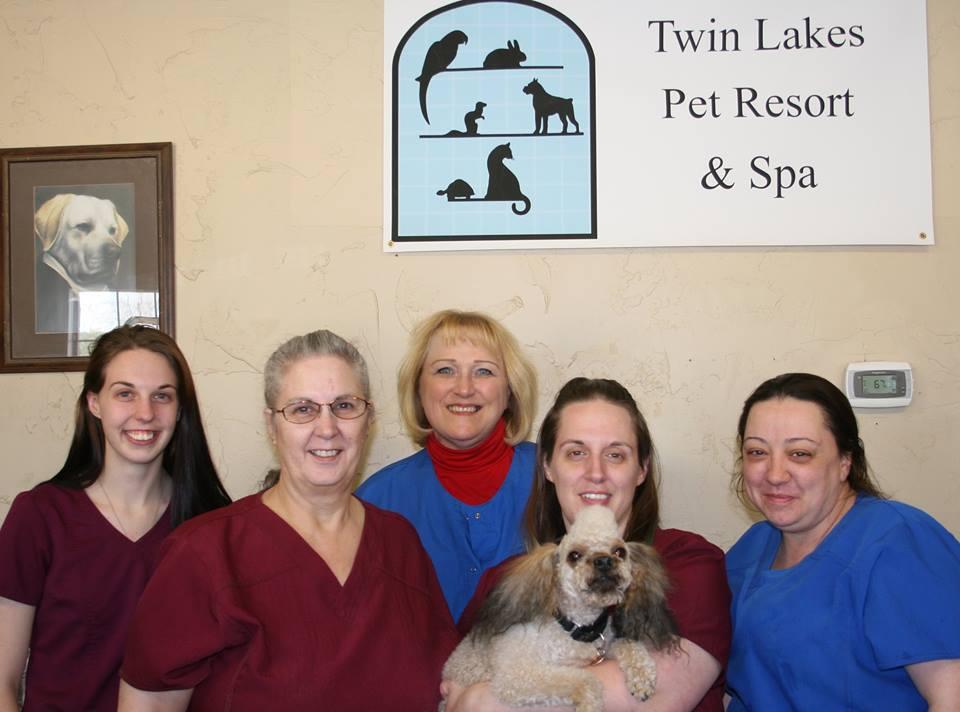 Pet Friendly Twin Lakes Pet Resort & Spa