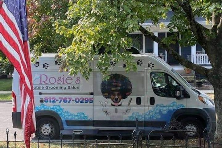 Pet Friendly Rosie's Mobile Grooming Salon