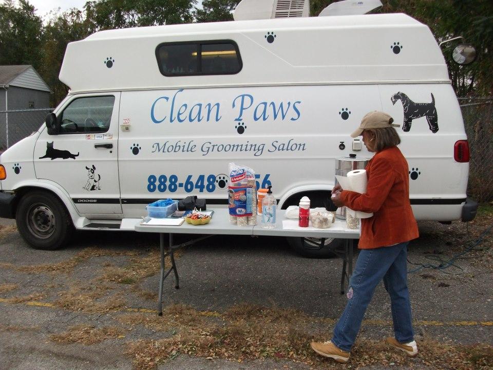 Pet Friendly Clean Paws Mobile Grooming Salon