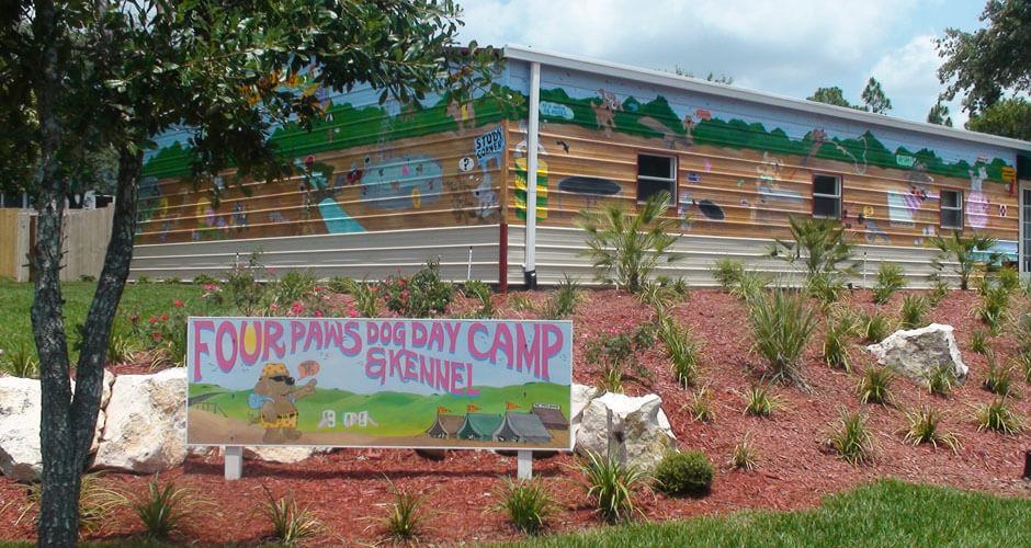 Pet Friendly Four Paws Dog Day Camp-Kennel