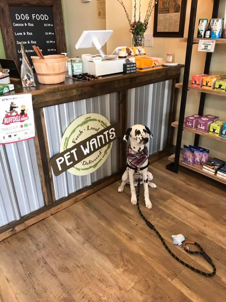 Saluda store pet supply