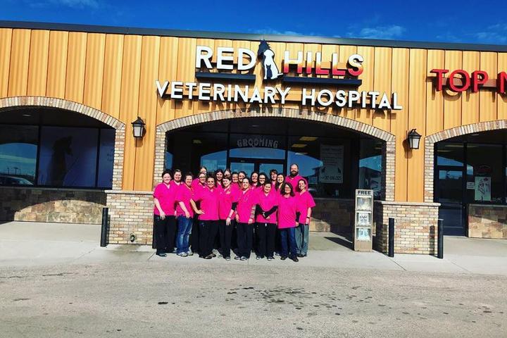 Pet Friendly Red Hills Veterinary Hospital