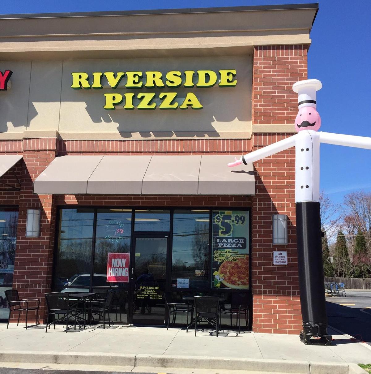 Riverside pizza shop