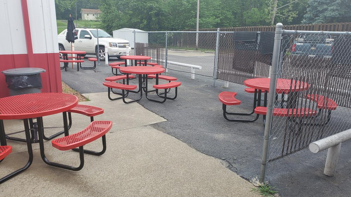 The Frosty Mug Bar & Grill Is Pet Friendly