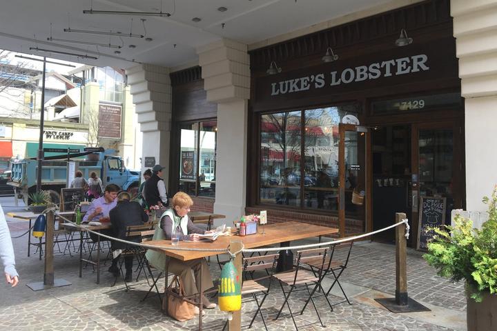 Pet Friendly Luke's Lobster Bethesda