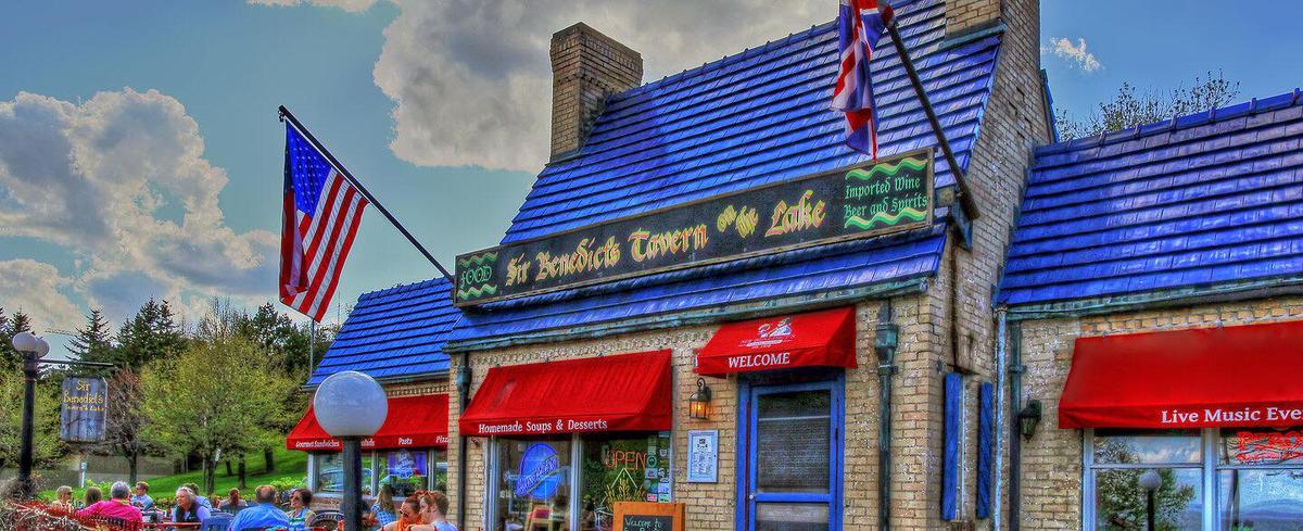 Sir Benedict S Tavern On The Lake Is Pet Friendly