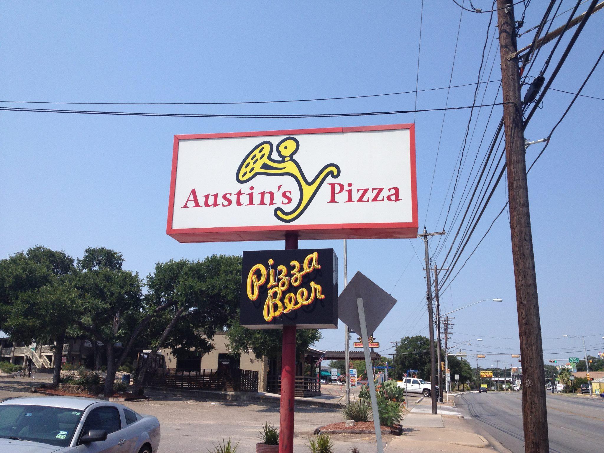 Pet Friendly Austin's Pizza