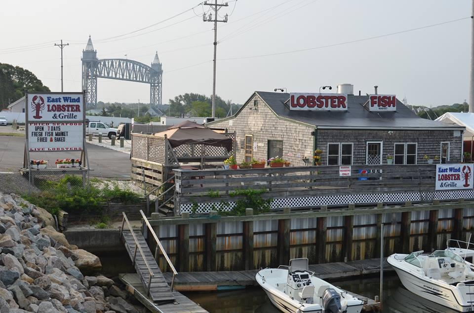 clarks by the bay restaurant