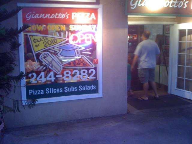 Pet Friendly Giannotto's Pizza