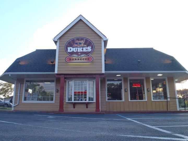 Duke's BBQ James Island Pet Policy