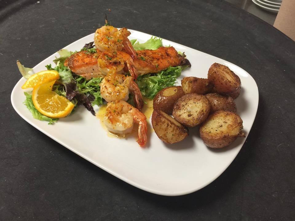 Nautilus Seafood and Grill Is Pet Friendly