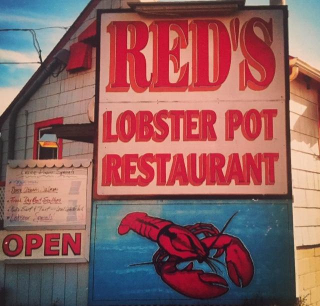 (Closed) Red's Lobster Pot Pet Policy