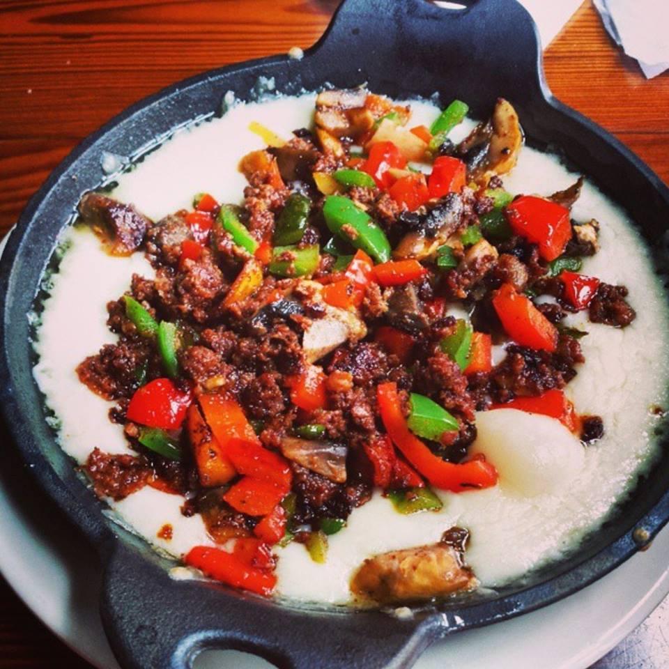 El Arroyo Pet Policy