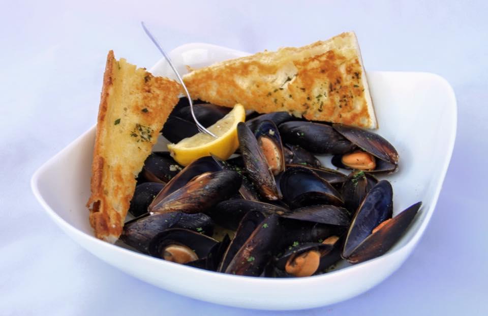 Dog Friendly Seafood Restaurants In Saint Cloud Fl Bringfido Dog Friendly Seafood Restaurants In Saint Cloud Fl Bringfido