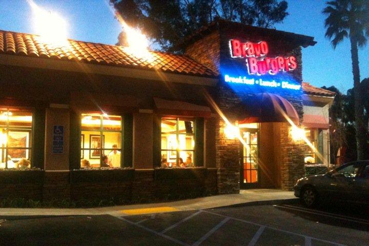 Pet Friendly Bravo Burgers Mission Viejo