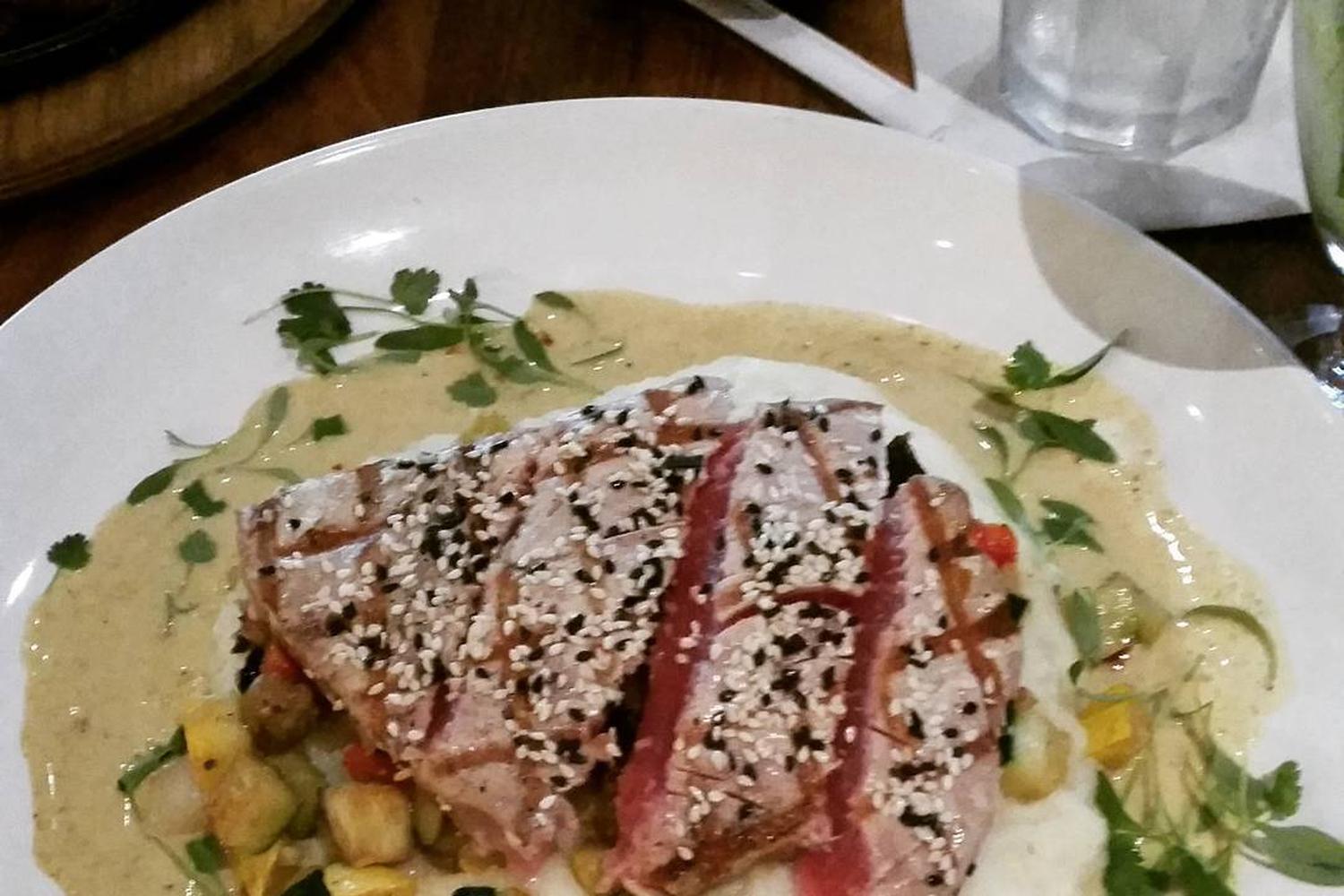 Lazy Dog Restaurant Bar Is Pet Friendly