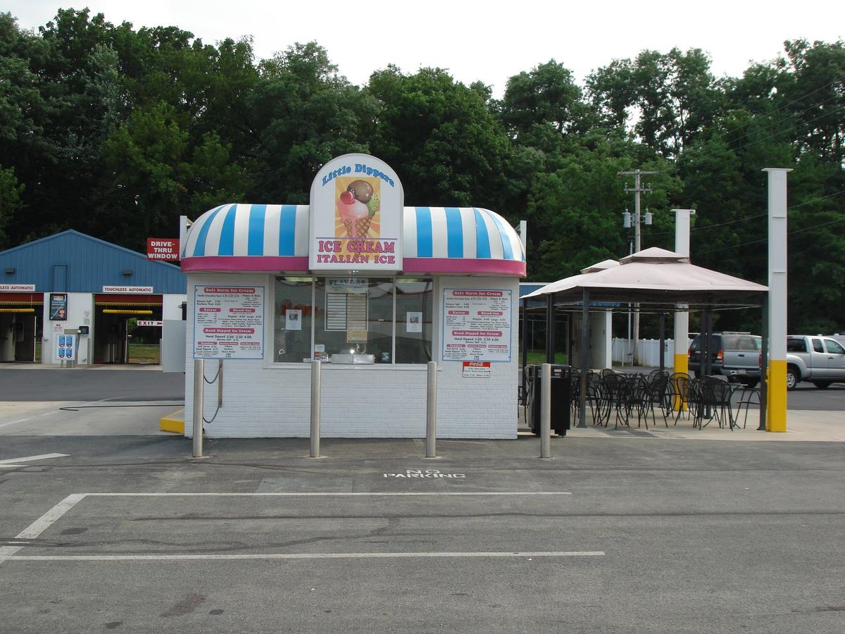 Little Dippers Ice Cream Is Pet Friendly