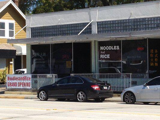 Pet Friendly Noodles and Rice Cafe