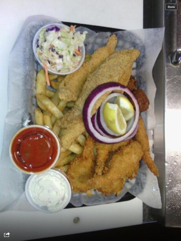 Bubba's Catfish2Go Is Pet Friendly