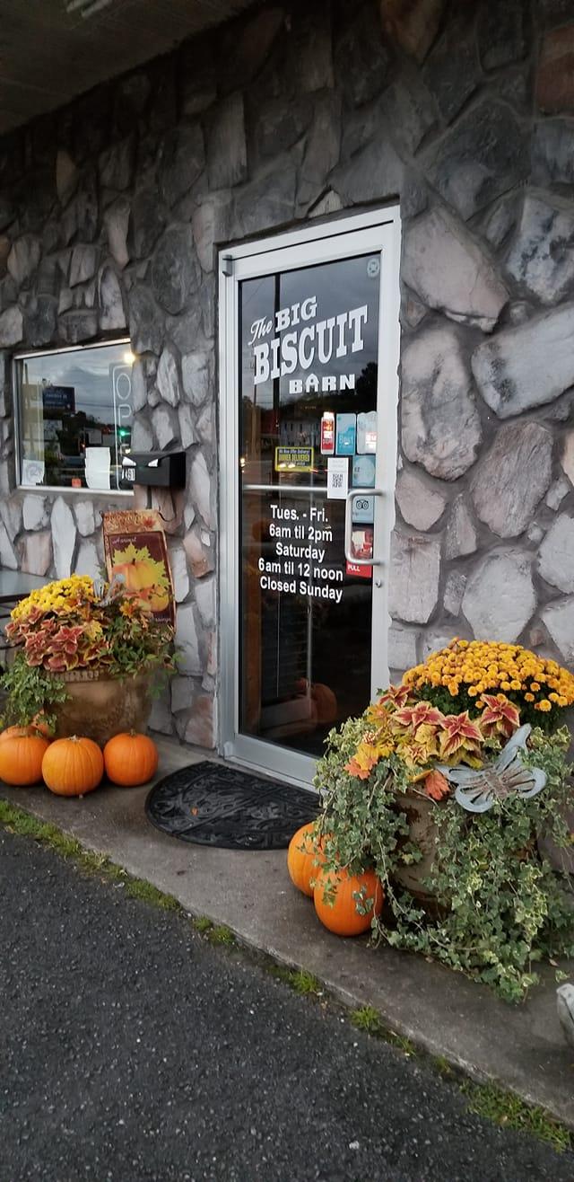 Pet Friendly The Big Biscuit Barn