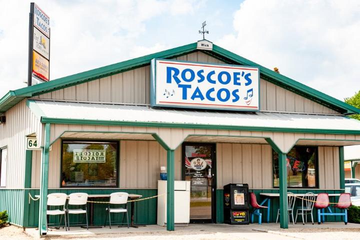 Pet Friendly Roscoe's Tacos