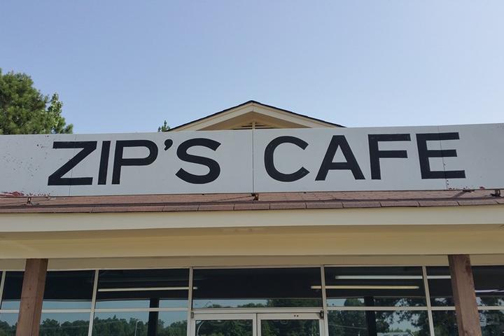 Pet Friendly Zip's Cafe