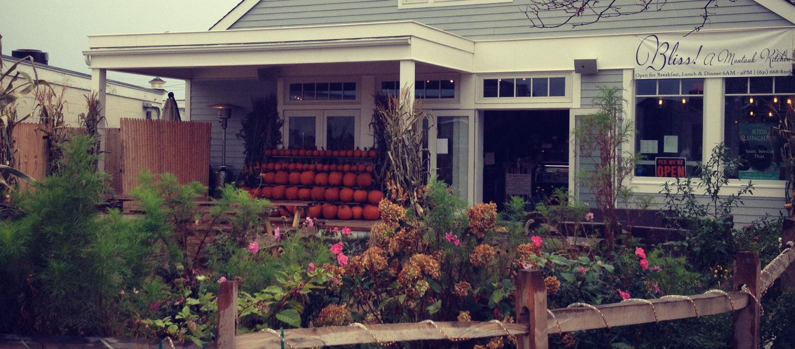 Exterior picture of Bliss Kitchen, a dog friendly restaurant in Montauk. Exterior picture of Bliss Kitchen, a dog friendly restaurant in Montauk.